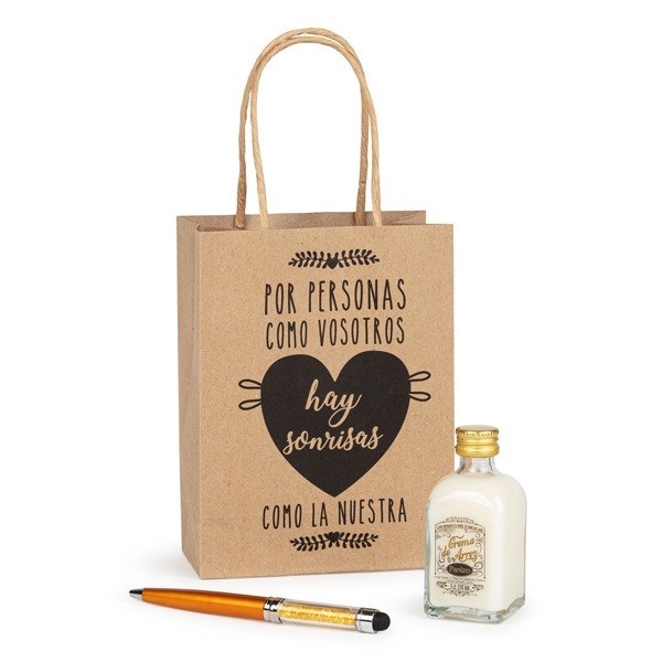 Detalle Bautizo Boli cristalitos con botella licor de arroz en bolsa kraft