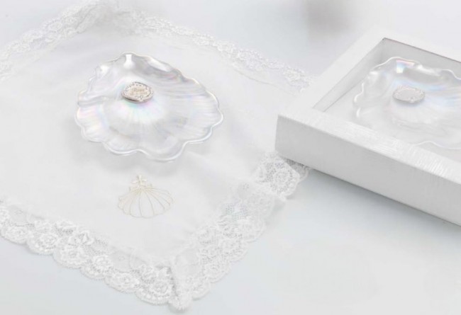 Concha y pañuelo de bautismo