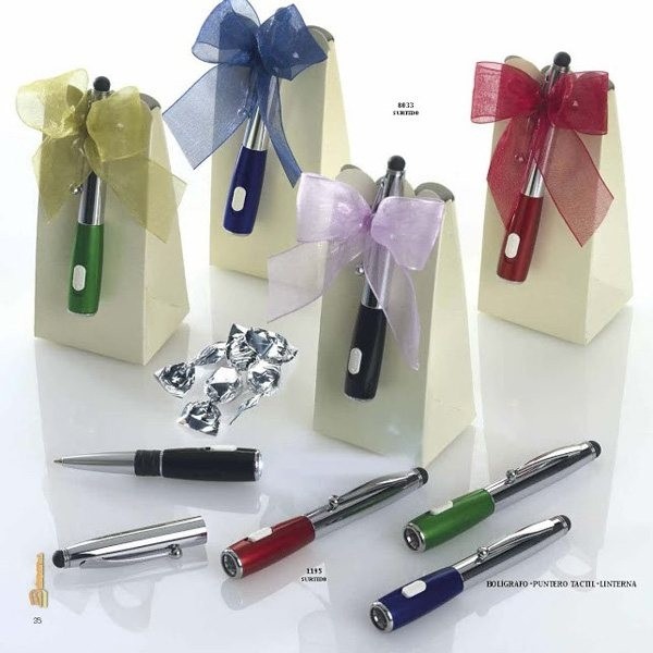 Bolígrafo linterna y puntero táctil con estuche para detalle bautizo