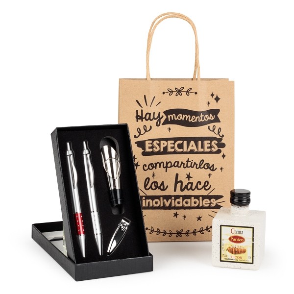 Detalle Bautizo Botella licor con antigoteo y cortauñas con bolígrafos en bolsa