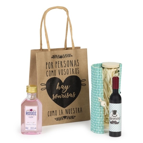 Botella licor y estuche con abridor en bolsa Kraft para Detalle Bautizo