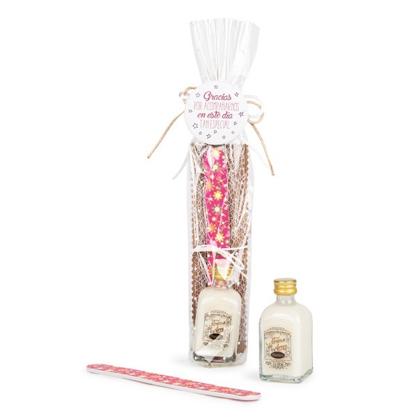 Lima uñas estuchada con licor orujo de arroz para detalle bautizo mujer