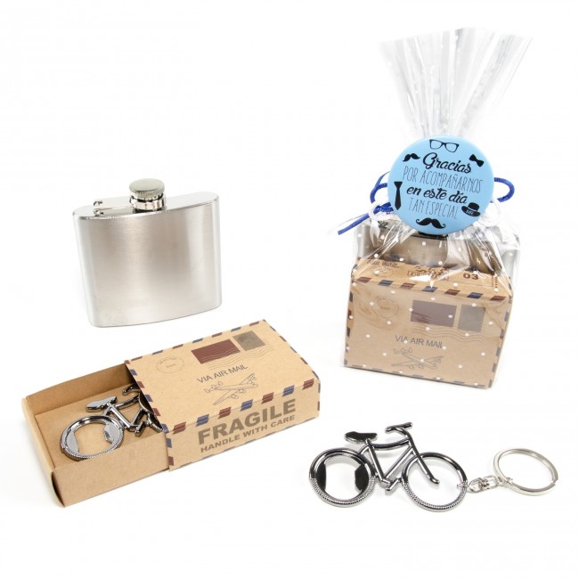 Detalle bautizo petaca con abridor bicicleta