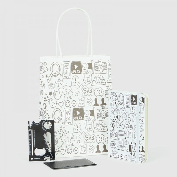 Detalle bautizo libreta logo con multiherramientas con bolsa