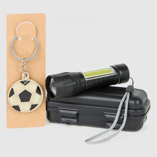 Detalle Bautizo linterna estuchada con llavero futbol