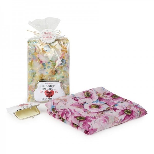 Detalle bautizo Foular floral con monedero agradecimientos