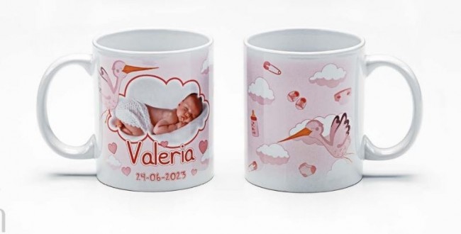 Taza cigüeña con personalización rosa para detalle bautizo 