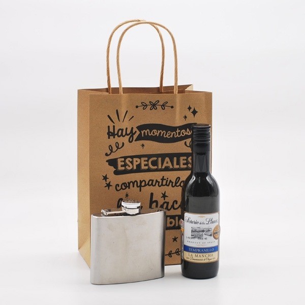 Detalle Bautizo Vino con petaca en bolsa