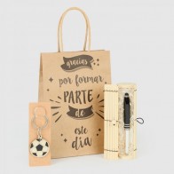 Detalle Bautizo llavero futbol con bolígrafo multifunciones con bolsa