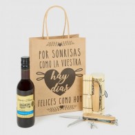 Detalle Bautizo Estuche bambú navaja con vino con bolsa