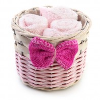 Canasta Con Tres Toallas