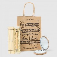 Detalle bautizo espejo de corcho y bolígrafo de madera con bolsa