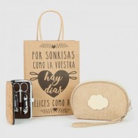 Detalle bautizo set manicura corcho con portatodo oval con bolsa