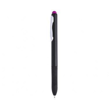 está fabricado en pvc y la tinta es en negro