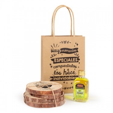 Detalle Bautizo Botella licor con posavasos en bolsa regalo