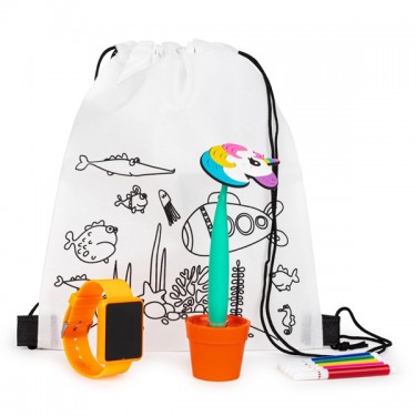 Mochila con reloj digital y boli maceta para detalle de niños